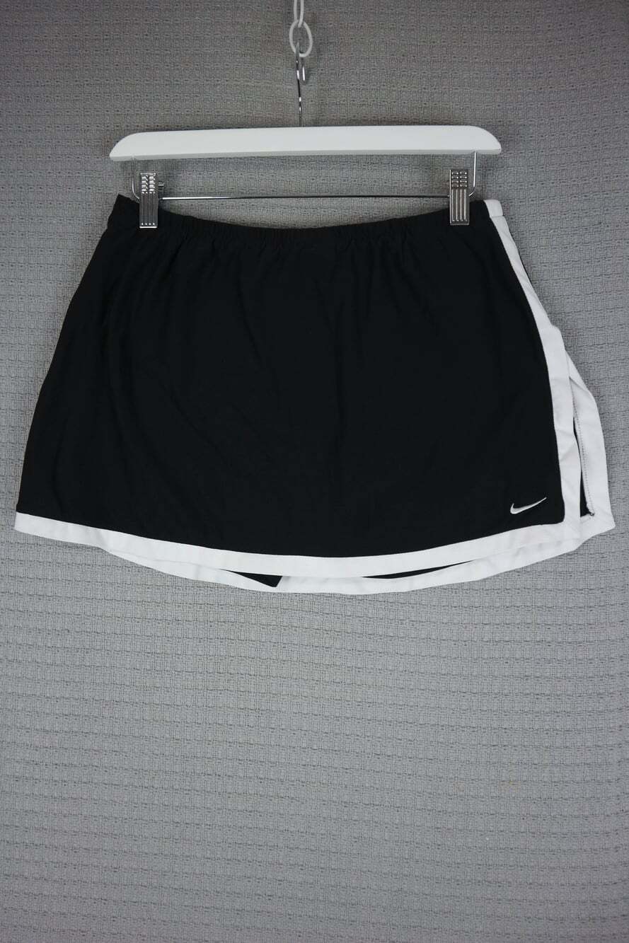 Vintage Nike Dri-FIT Tennis Skort Black White Trim Athletic Skirt Womens Medium